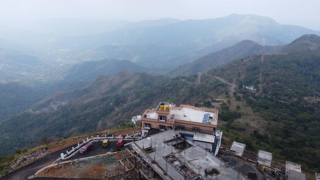 Himasailam Pool Resort Vagamon Buitenkant foto
